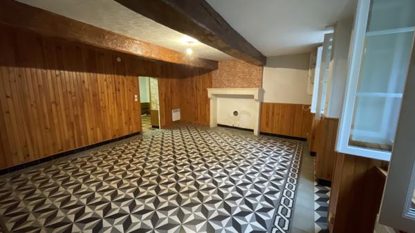 Villiers-sur-Yonne (58500) Maison de campagne à vendre à VILLIERS-SUR-YONNE 60 000 € F.A.I.