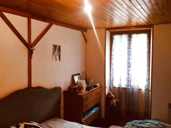 Villiers-sur-Yonne (58500) Maison de campagne à vendre à VILLIERS-SUR-YONNE 60 000 € F.A.I.