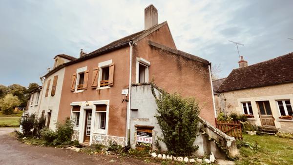 Villiers-sur-Yonne (58500) Maison de campagne à vendre à VILLIERS-SUR-YONNE 60 000 € F.A.I.
