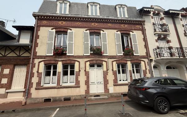 Maison à vendre    8 pièces •  Houlgate