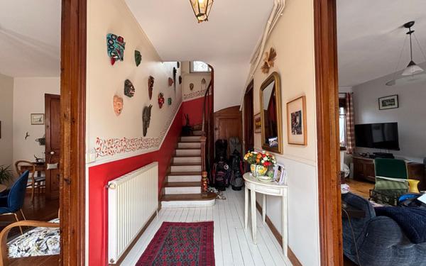 Maison à vendre    8 pièces •  Houlgate