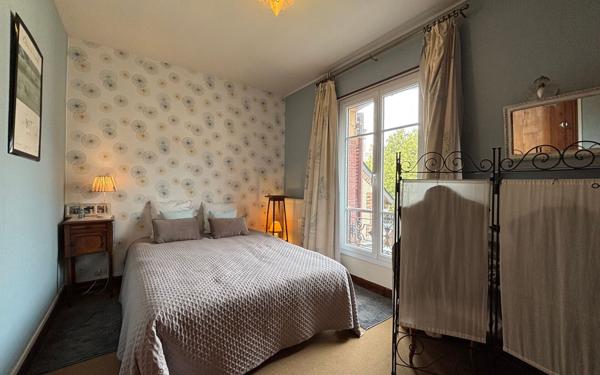 Maison à vendre    8 pièces •  Houlgate