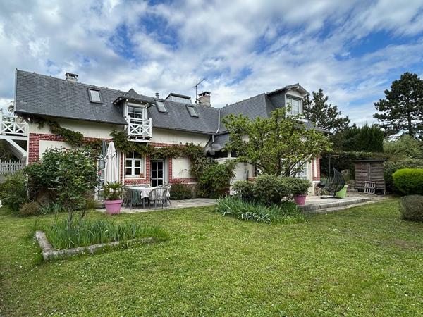 Maison Le Mesnil Le Roi Loyer 3 800 €/mois **  - Référence  4690