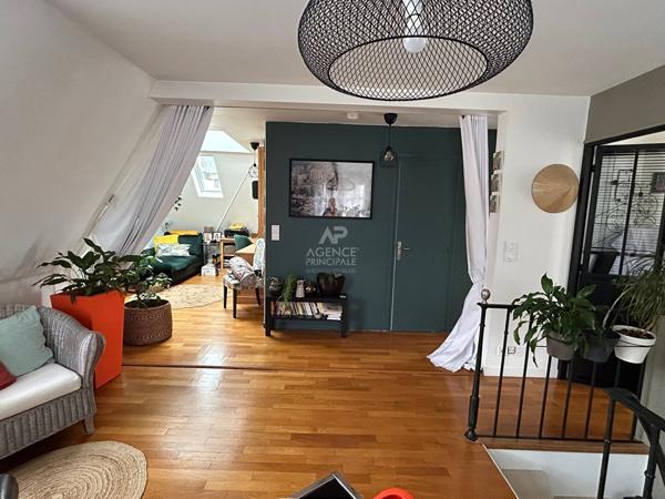 Maison Le Mesnil Le Roi Loyer 3 800 €/mois **  - Référence  4690