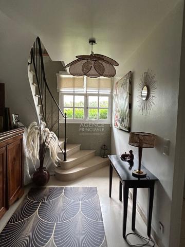 Maison Le Mesnil Le Roi Loyer 3 800 €/mois **  - Référence  4690