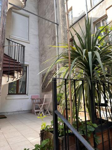 Grand Studio meublé 32 m² - HYPER-CENTRE Saint-Germain-en-Laye Loyer 950 €/mois charges comprises **  - Référence  18088