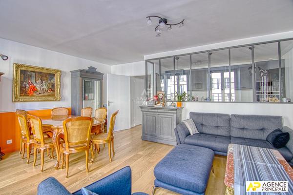 Versailles Notre-Dame APpartement 3 pièces 76.7 m² situé au 1er étage avec parking en option €640 000 ** - Référence 25424