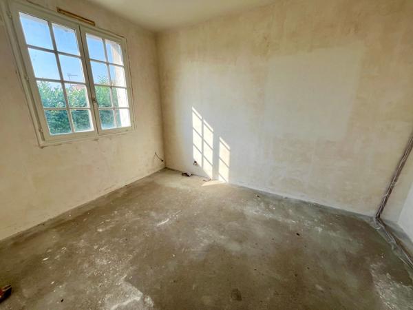 SAINT AUBIN LA PLAINE CALME ABSOLU MAISON SEMI PLAIN PIED 4 CHAMBRES AVEC PISCINE ET ANNEXES SUR 1375M²