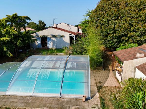 SAINT AUBIN LA PLAINE CALME ABSOLU MAISON SEMI PLAIN PIED 4 CHAMBRES AVEC PISCINE ET ANNEXES SUR 1375M²