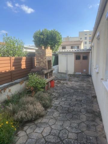 GERZAT MAISON F4 PLAIN PIED 74 M2 AVEC GARAGE
