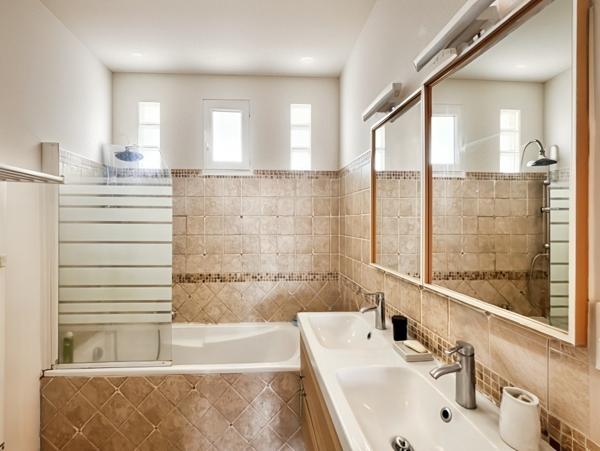 A VENDRE APPARTEMENT TYPE 4  20000 AJACCIO TERRASSE VUE MER