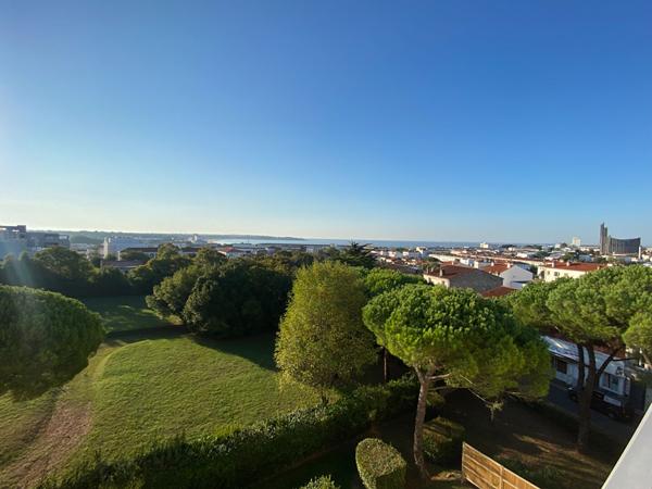 17200 ROYAN ROYAN SUPERBE APPARTEMENT VUE MER