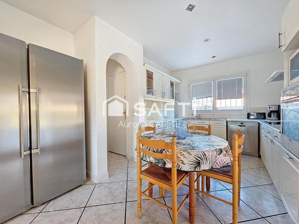 VILLA  CONTEMPORAINE EXPO SUD -  AU CALME PROCHE TOUTES COMMODITES