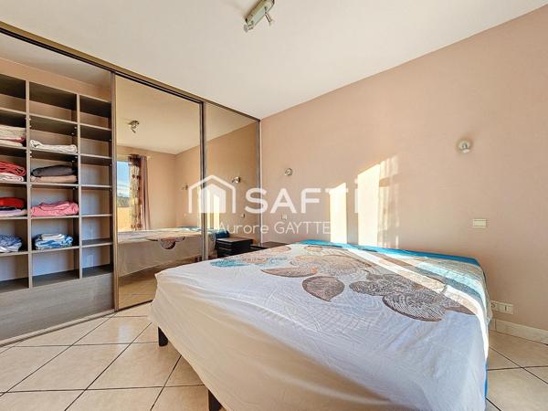 VILLA  CONTEMPORAINE EXPO SUD -  AU CALME PROCHE TOUTES COMMODITES