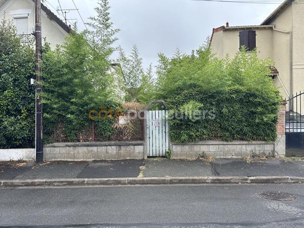 Vente
                Maison30 m² - 2 Pièces -
                    VILLENEUVE LE ROI (94290)