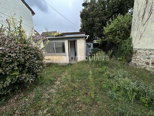Vente
                Maison30 m² - 2 Pièces -
                    VILLENEUVE LE ROI (94290)