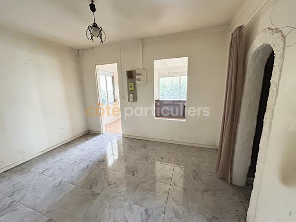 Vente
                Maison30 m² - 2 Pièces -
                    VILLENEUVE LE ROI (94290)