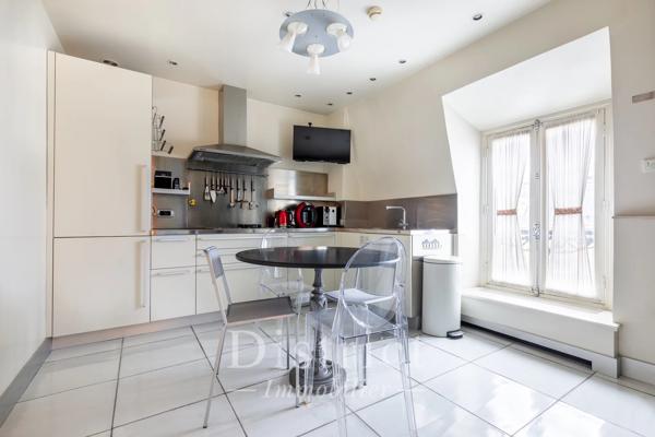 # Appartement – 180m² – Paris 8ème