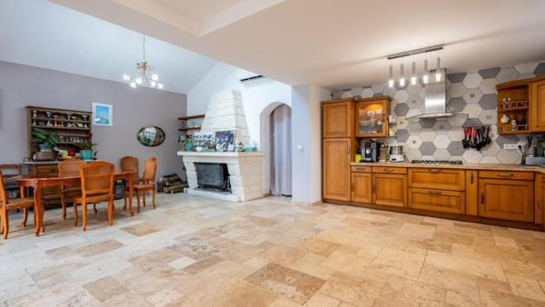 un havre de paix entre le centre-ville et la forêt