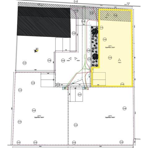 Terrain constructible plat, viabilisé, avec permis