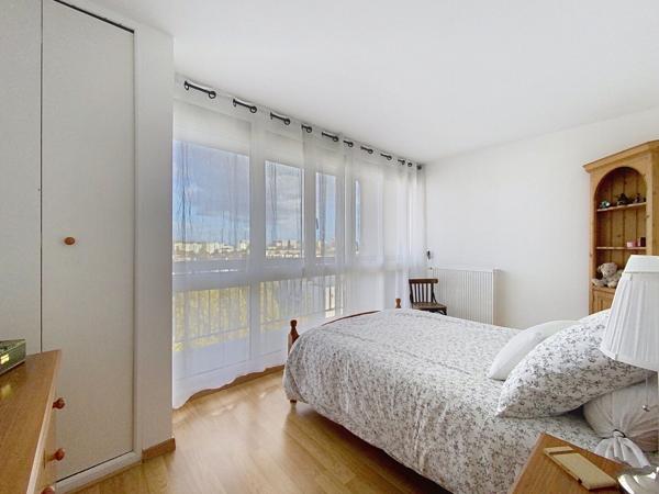 ? À vendre ? Superbe appartement familial F5 +/-100m2? Vue imprenable sur Chelles