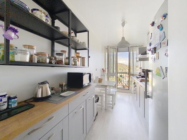 ? À vendre ? Superbe appartement familial F5 +/-100m2? Vue imprenable sur Chelles