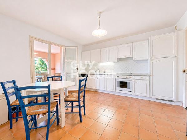 APPARTEMENT À VENDRE DE 4 PIÈCES DE 110,00 M²