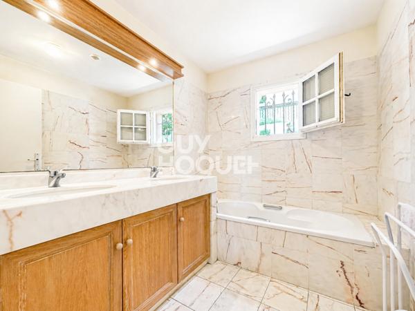 APPARTEMENT À VENDRE DE 4 PIÈCES DE 110,00 M²