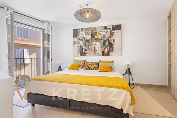 APPARTEMENT SAINT-TROPEZ CENTRE PLACE DES LICES