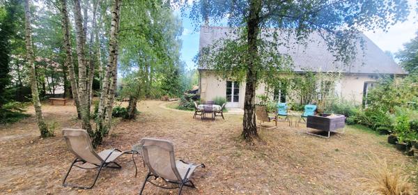 Pavillon 175 m² - 8 pièces - 5 chambres sur terrain de 3600 m²
