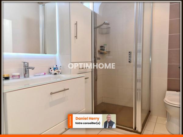 Propriété comprenant Maison, Hangar et Dépendances Proche de PLOUZEVEDE (29)