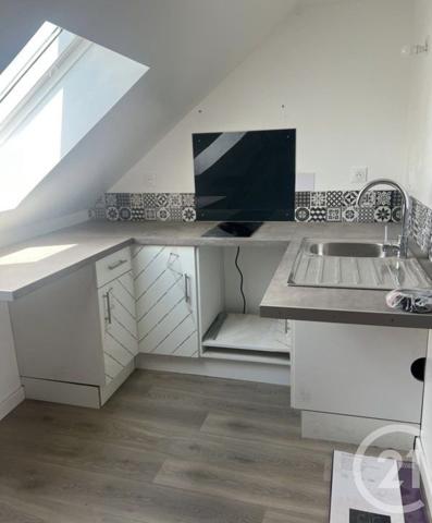 Immeuble à vendre  154 m 2   CHATELLERAULT  - 86