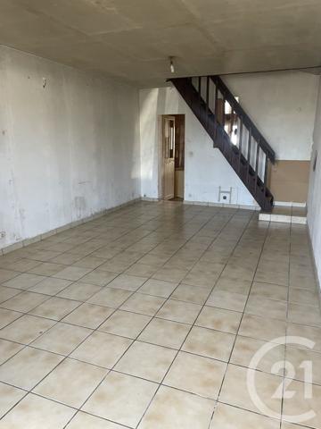Immeuble à vendre  154 m 2   CHATELLERAULT  - 86