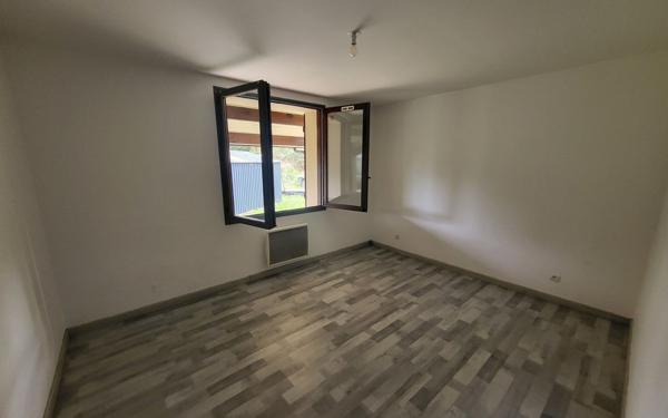 Appartement à louer    3 pièces •  Mont-de-Marsan