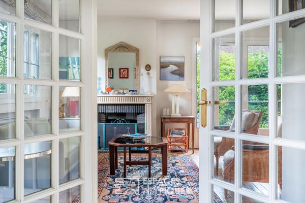 Maison d’architecte avec jardin paysagé