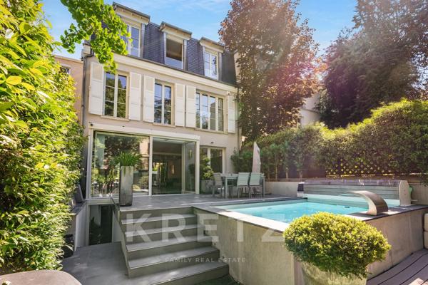Neuilly-sur-Seine - Excellent état - Vue dégagée - Très lumineux - Environnement calme - Piscine