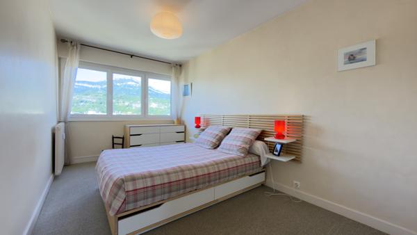 Appartement
         4 pièces
        - 79 m² Exclusivité 217 415 € *