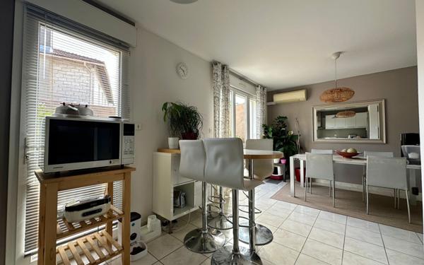 Maison à vendre    4 pièces •  Vauvert