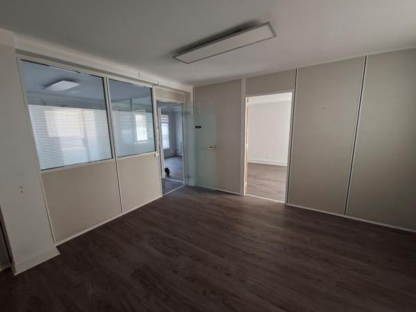 Local · Vente Montpellier (34000) 4 pièces · 68m²