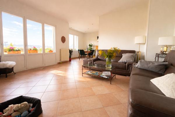 Appartement 4 pièces - 103 m² Bien prestige