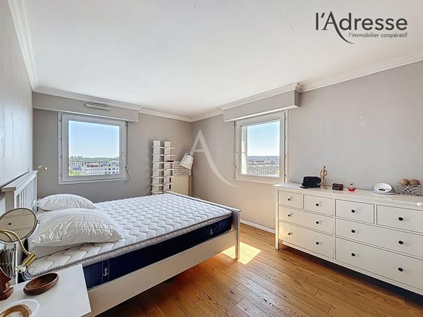 Suresnes/Limite Puteaux - 5 pièces 128m2 - Top Floor 40 m² - Balcon 20 m² - 2 places de parking - cave