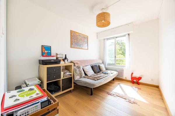 APPARTEMENT DE 81M² 3 CHAMBRES AVEC BALCON DANS RESIDENCE AVEC ASCENSEUR