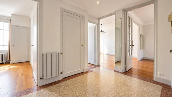Coup de cœur – Bel appartement de 89 m² avec garage à Nancy