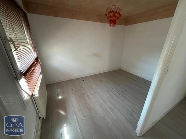 Appartement à louer 4 pièces 67.8m² Châlons-en-Champagne (51000)