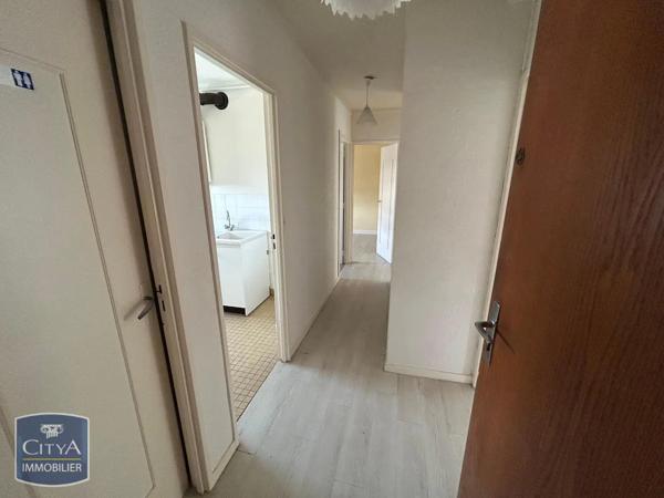 Appartement à louer 4 pièces 67.8m² Châlons-en-Champagne (51000)