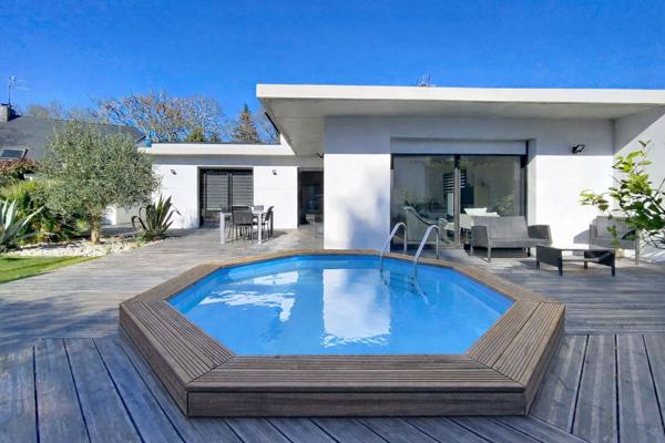 Maison contemporaine de plain-pied à Quéven - 5 pièces, 120 m²