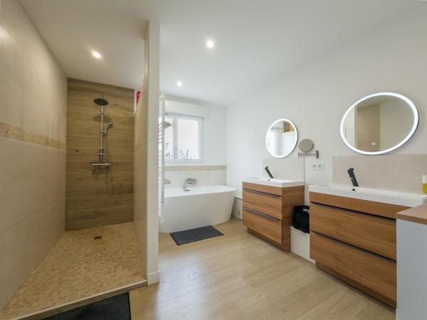 Maison à DIEPPE, 76370 - 6 pièces 198m²