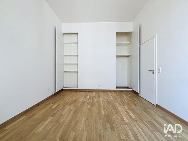 Location appartement 2 pièces 51 m² Paris 11