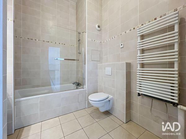 Location appartement 2 pièces 51 m² Paris 11