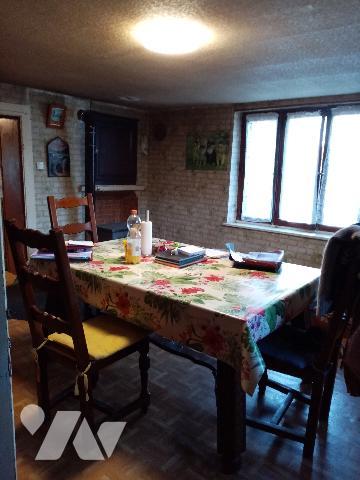 sur les hauteurs, maison de village de 153m² avec terrain de 704 m² 
Etat à rénover